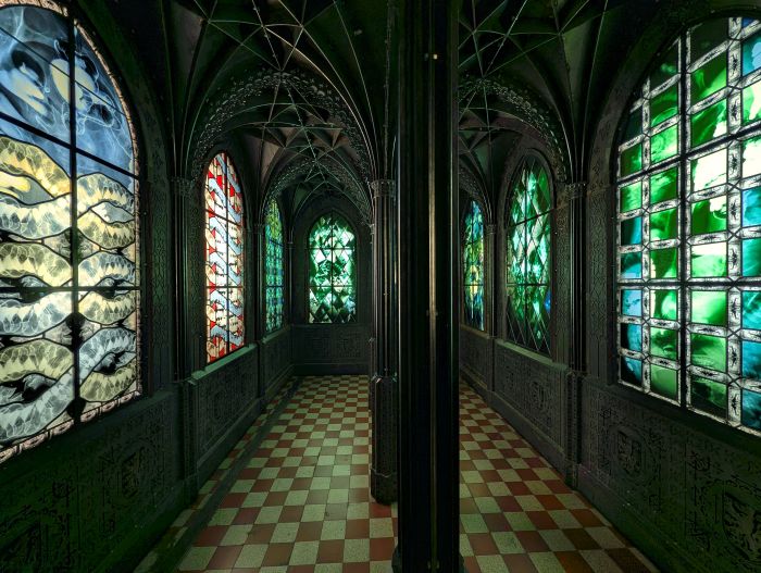 La Chapelle de Wim Delwoye en exposition à la Völklinger Hütte