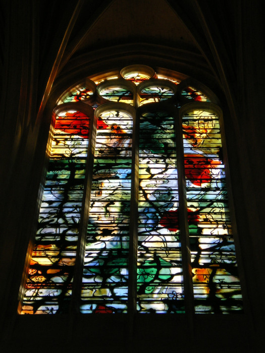 Les vitraux de Claude Courageux à l'église Saint-Gervais-Saint-Protais (2003 ?)