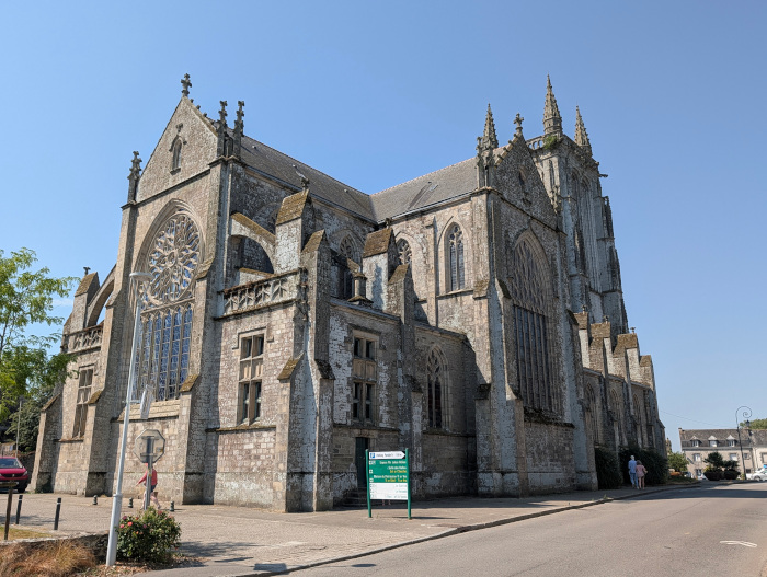 Église Saint-Trémeur de Carhaix-Plouguer