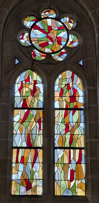 Les vitraux de Jean-Pierre Le Bihan à l'église Saint-Thomas de Bénodet (1979)